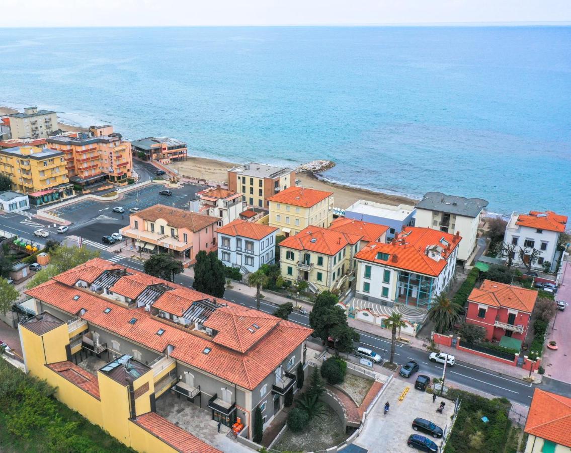 Casa Velia 78Mq A 30 Metri Dal Mare Di San Vincenzo Apartment Bagian luar foto