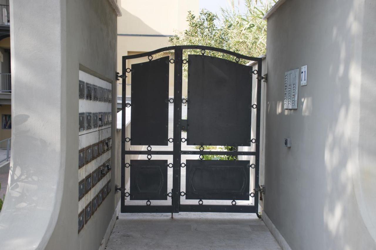 Casa Velia 78Mq A 30 Metri Dal Mare Di San Vincenzo Apartment Bagian luar foto